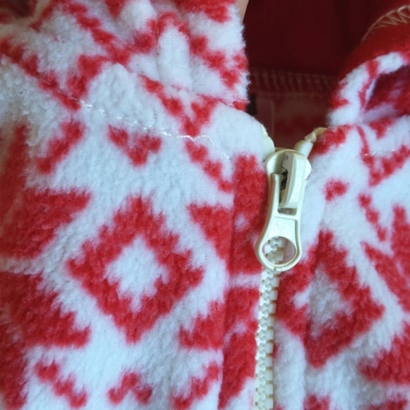 NEW hudson baby red fair isle print fleece zipper jumpsuit with hood 6-9 months - Picture 5 of 9